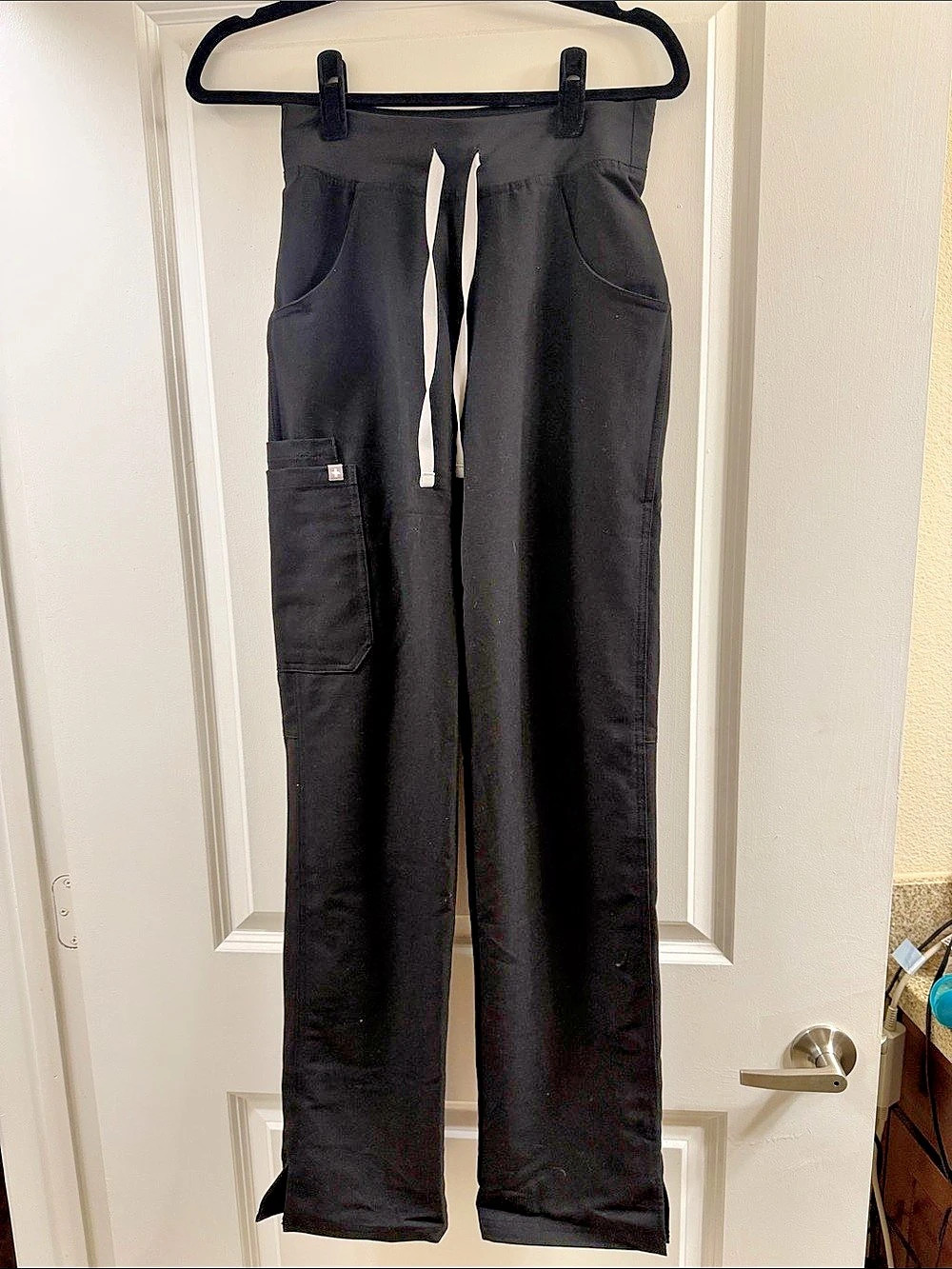 FIGS High waisted Kade Cargo Jogger Pants in Black Size XS/T